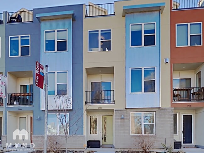 property at 990 W 9th Ave