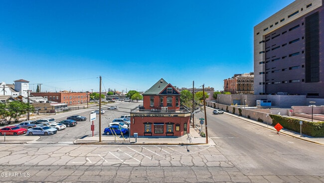 702 Myrtle Ave in El Paso, TX - Building Photo - Building Photo