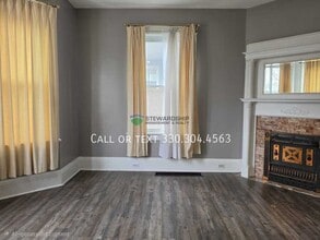 213 Chestnut Ave NE in Massillon, OH - Building Photo - Building Photo