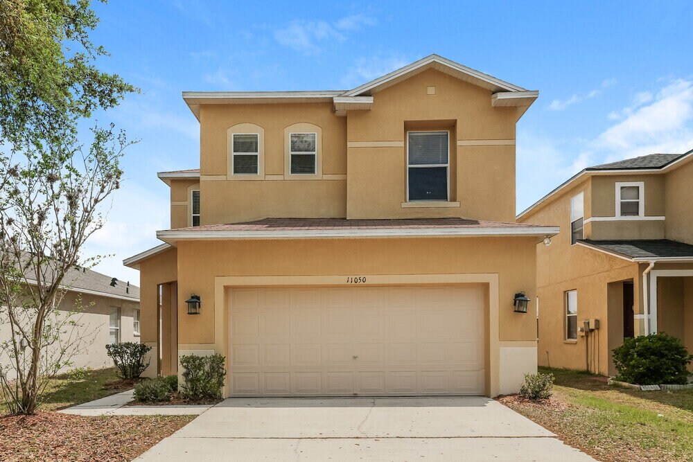 11050 Golden Silence Dr in Riverview, FL - Building Photo