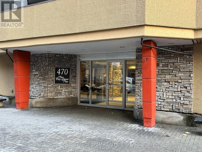 property at 470-1470 Laurier Ave W