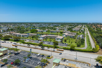 9 Fanshaw A in Boca Raton, FL - Building Photo - Building Photo