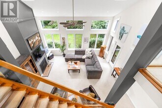 4790 Massey Ln in Ottawa, ON - Building Photo - Building Photo