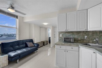 899 West Ave in Miami Beach, FL - Building Photo - Building Photo