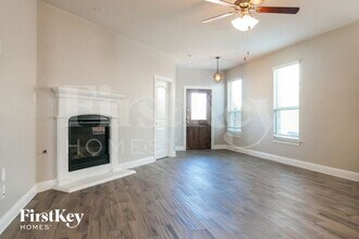 2504 Cerro Ranch Rd in Aubrey, TX - Foto de edificio - Building Photo