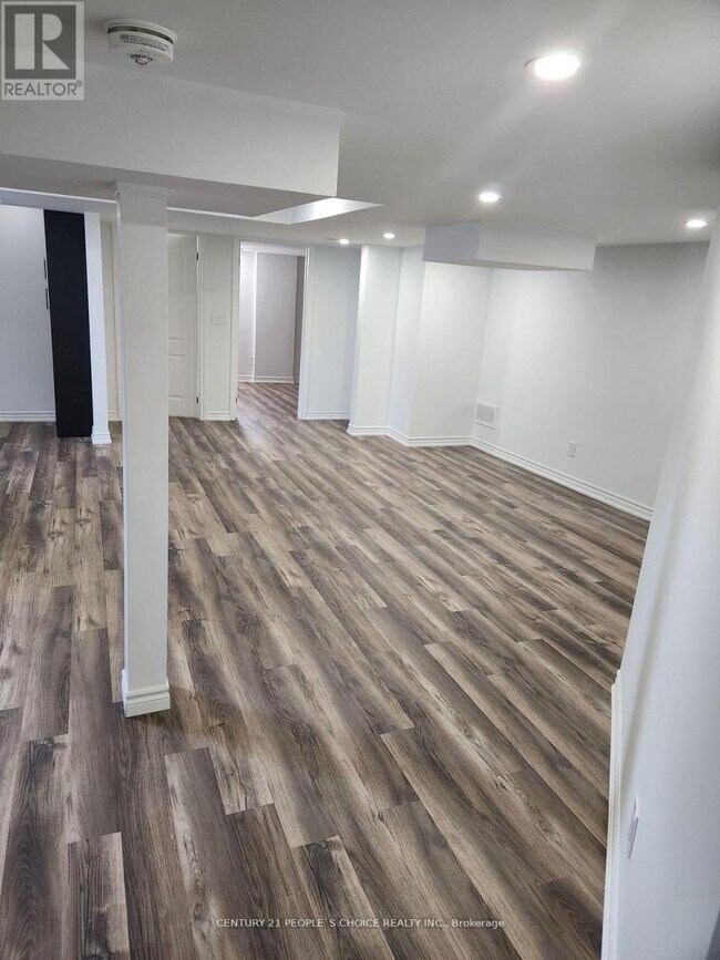 4 Goodsway Trail in Brampton, ON - Building Photo - Building Photo