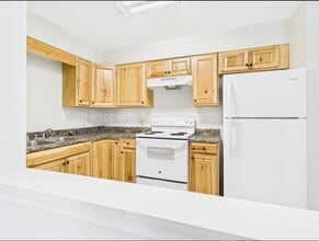 325 Campbell St. in Staunton, VA - Building Photo - Interior Photo