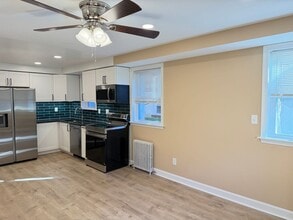 8505 Greenwood Ave in Takoma Park, MD - Building Photo - Building Photo