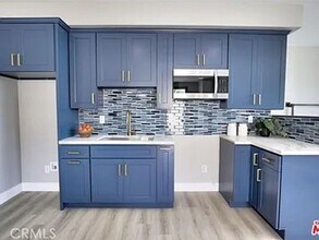 2519 Onyx Dr in Los Angeles, CA - Foto de edificio - Building Photo
