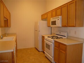 3544 Desert Cliff St in Las Vegas, NV - Building Photo - Building Photo