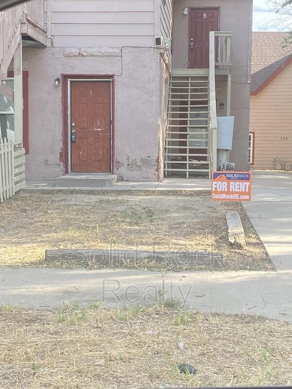 property at 714 E 3rd St