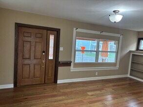 73 N Oakley Ave in Columbus, OH - Foto de edificio - Building Photo