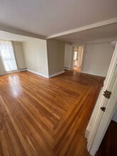 421 Main St in Warren, RI - Building Photo - Building Photo