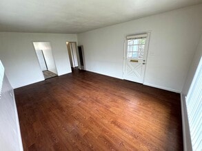 2204 Pierpont Blvd in Ventura, CA - Building Photo - Building Photo