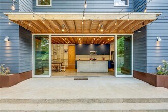 2000 Kenwood Ave in Austin, TX - Building Photo - Building Photo