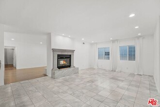 4442 St Clair Ave in Los Angeles, CA - Building Photo - Building Photo