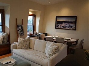 11 Milford St, Unit 4 in Boston, MA - Building Photo - Building Photo