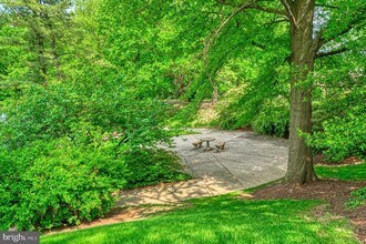 1800 Old Meadow Rd in McLean, VA - Building Photo - Building Photo
