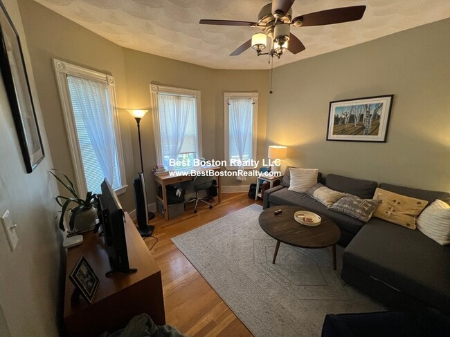 property at 24 Ellington Rd