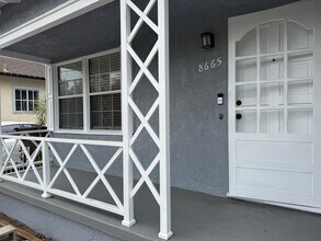 8665 Higuera St in Culver City, CA - Building Photo - Building Photo
