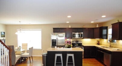 37 Maravista Ave in Greenville, SC - Building Photo - Building Photo