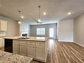 334 Lanier Cir in Woodstock, GA - Building Photo - Building Photo