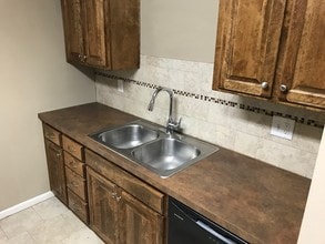 600 W Gay St in Warrensburg, MO - Building Photo - Building Photo