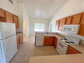 1685 W Wagon Wheel Rd in Cottonwood, AZ - Foto de edificio - Building Photo