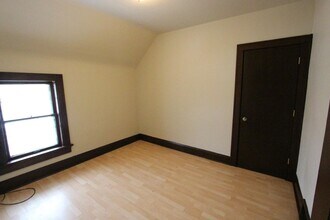 2100 S 81st St in West Allis, WI - Building Photo - Building Photo