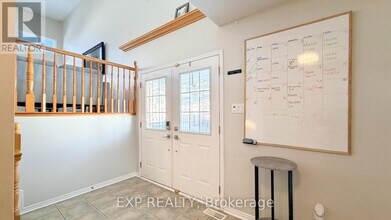 101 Macassa Cir in Ottawa, ON - Building Photo - Building Photo