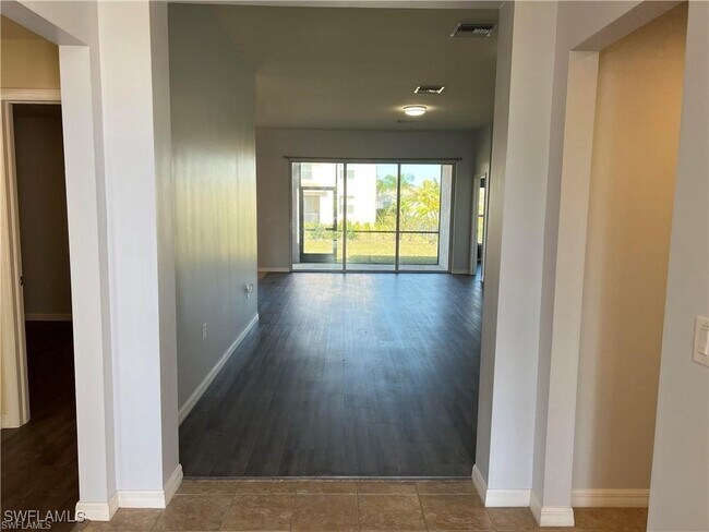 4165 Madison St in Ave Maria, FL - Foto de edificio - Building Photo