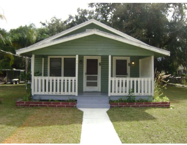 property at 622 W Sumner St