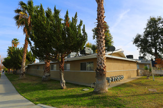 Courtyard Terrace in Taft, CA - Building Photo - Building Photo