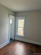 238 Oxford Ave in Buffalo, NY - Building Photo - Building Photo