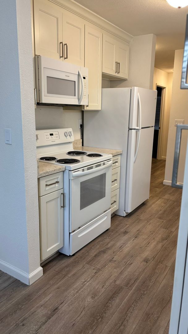 3055 Treat Blvd in Concord, CA - Building Photo - Building Photo