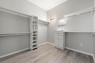 880 Melody Ln in Roswell, GA - Building Photo - Building Photo