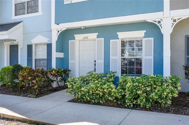 property at 1242 Vineland Pl