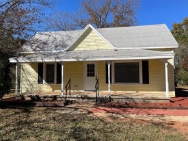 1125 N Main St in Randleman, NC - Building Photo