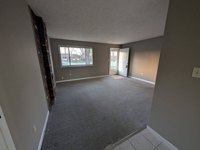 400 Lufkin Dr in New Lebanon, OH - Building Photo - Building Photo