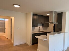 14628 Delano in Van Nuys, CA - Building Photo
