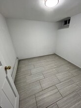 33-15 97th St in Queens, NY - Building Photo - Building Photo