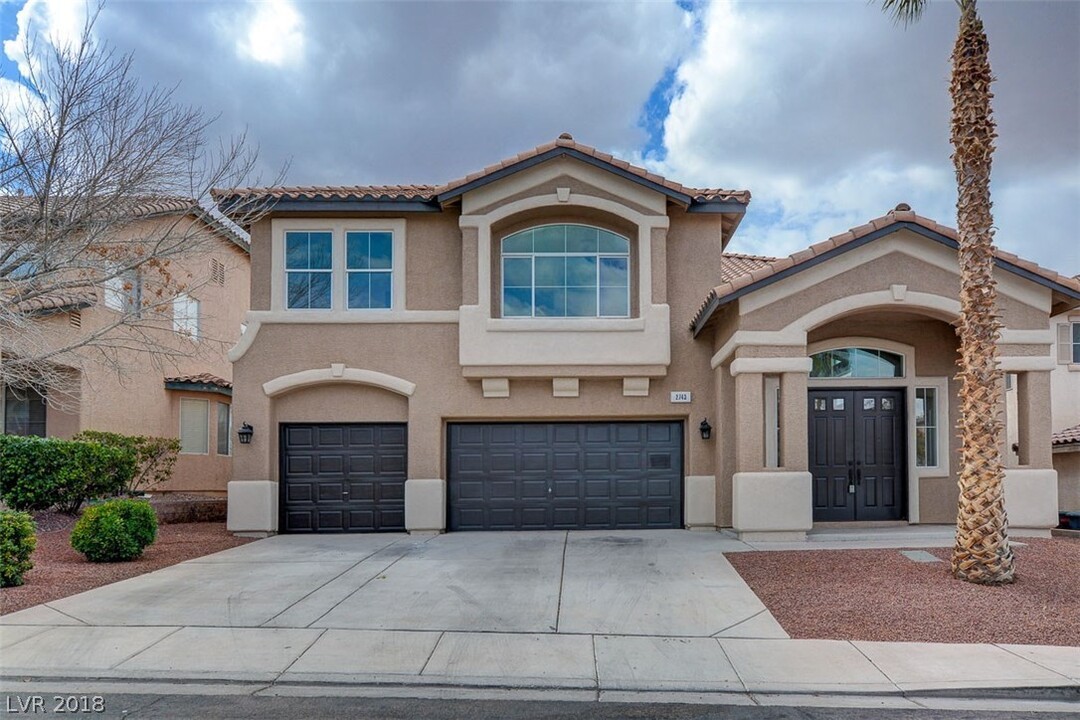 2743 Carolina Blue Ave in Henderson, NV - Foto de edificio