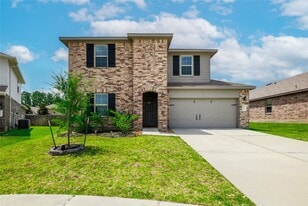 14105 Redwood Forest Trail in Conroe, TX - Building Photo