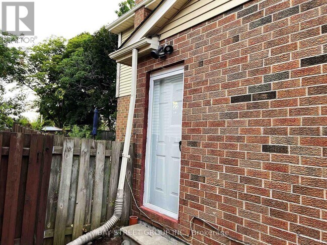 197 Goldhawk Trail in Toronto, ON - Building Photo - Building Photo