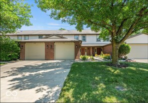 5421 Bay Harbor Dr in Indianapolis, IN - Building Photo