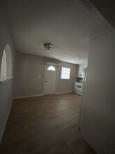 210 S 1st Ave in Edinburg, TX - Building Photo - Building Photo