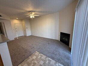 1113 Meadowlark Way SE in Rio Rancho, NM - Building Photo - Building Photo