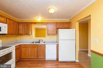 304 Chatham Square in Winchester, VA - Building Photo - Building Photo