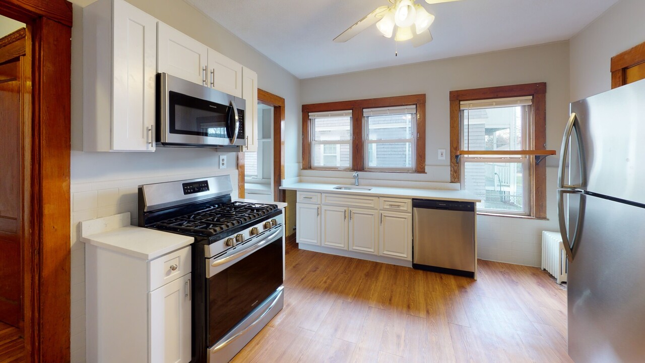 72-74 Harlow St, Unit 1 in Arlington, MA - Building Photo