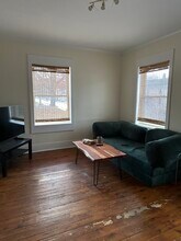 139 Railroad St in Johnson, VT - Building Photo - Building Photo